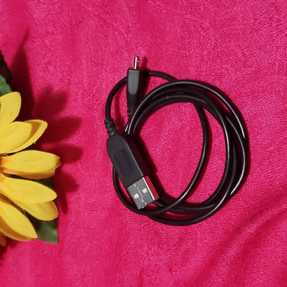 Sierra Wireless micro USB-b to USB charger, black, 40"  BOGO8